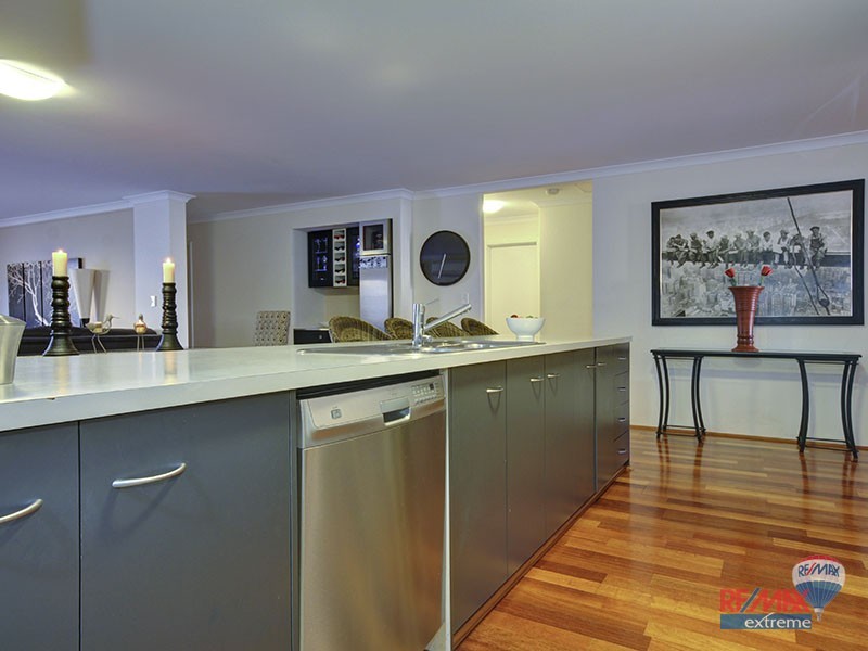 38 Litchfield Crescent, Carramar WA 6031