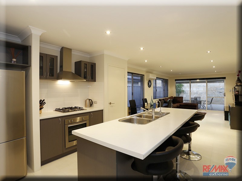 1/23 Crown Point Crescent, Butler WA 6036