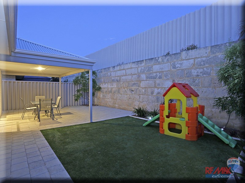 1/23 Crown Point Crescent, Butler WA 6036