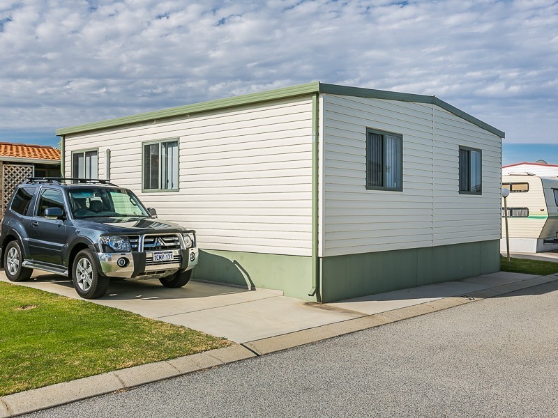 33/1 Williams Way, Seabird WA 6042