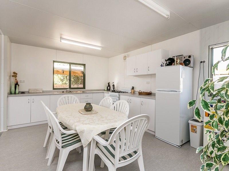 33/1 Williams Way, Seabird WA 6042