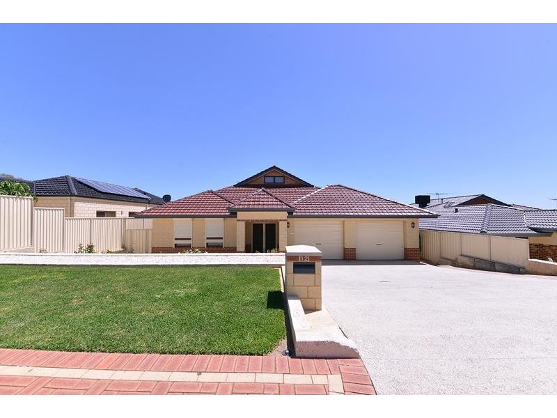 12 Capri Leone Way, Sinagra WA 6065