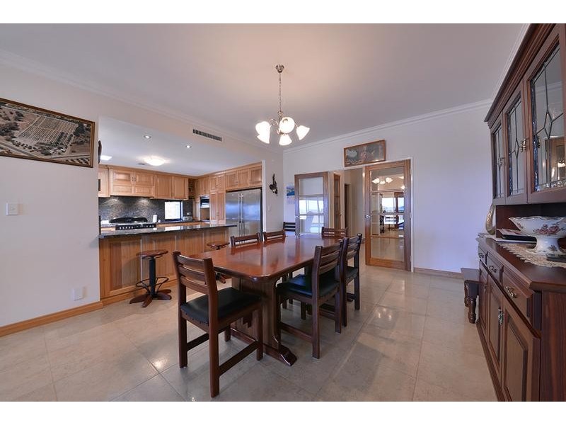 12 Capri Leone Way, Sinagra WA 6065