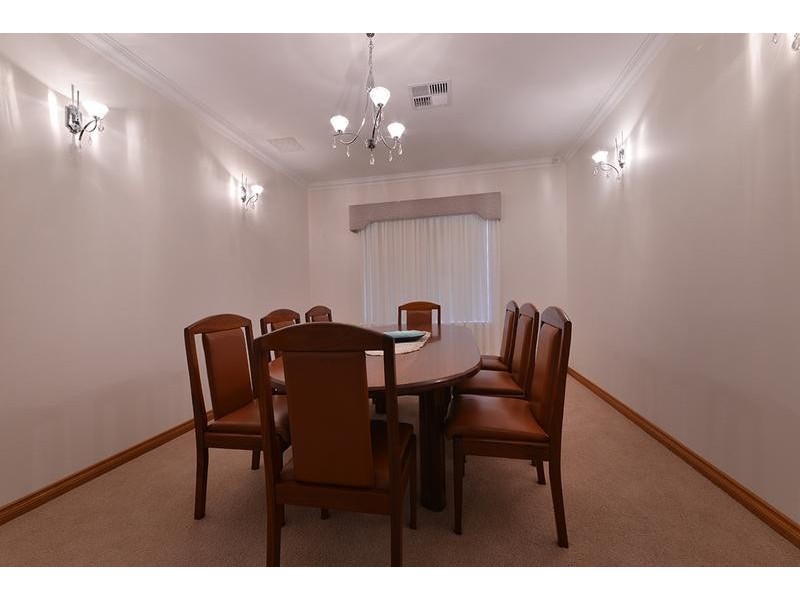 12 Capri Leone Way, Sinagra WA 6065