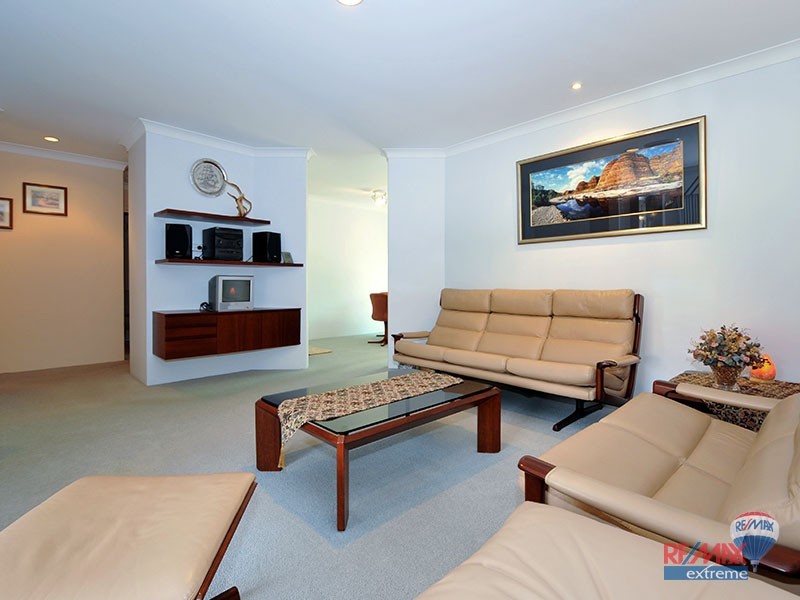 6/192 Fairway Circle, Connolly WA 6027