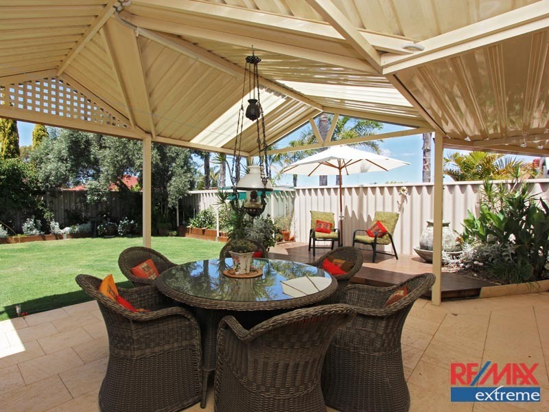 7 Mandilla Parade, Ballajura WA 6066