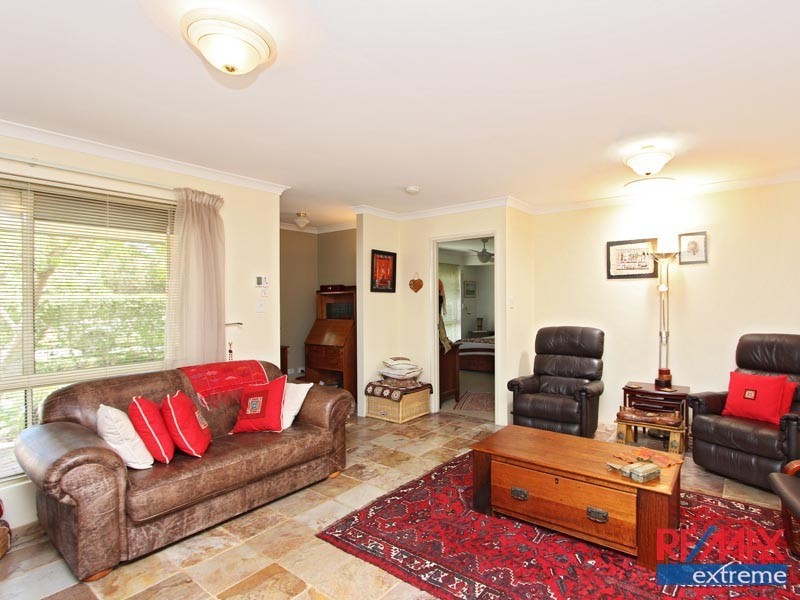 7 Mandilla Parade, Ballajura WA 6066