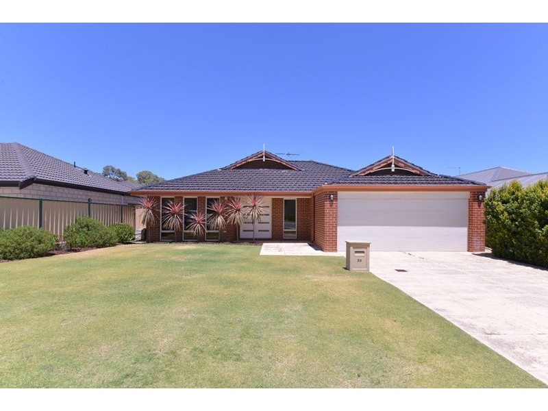 39 Messina Drive, Sinagra WA 6065