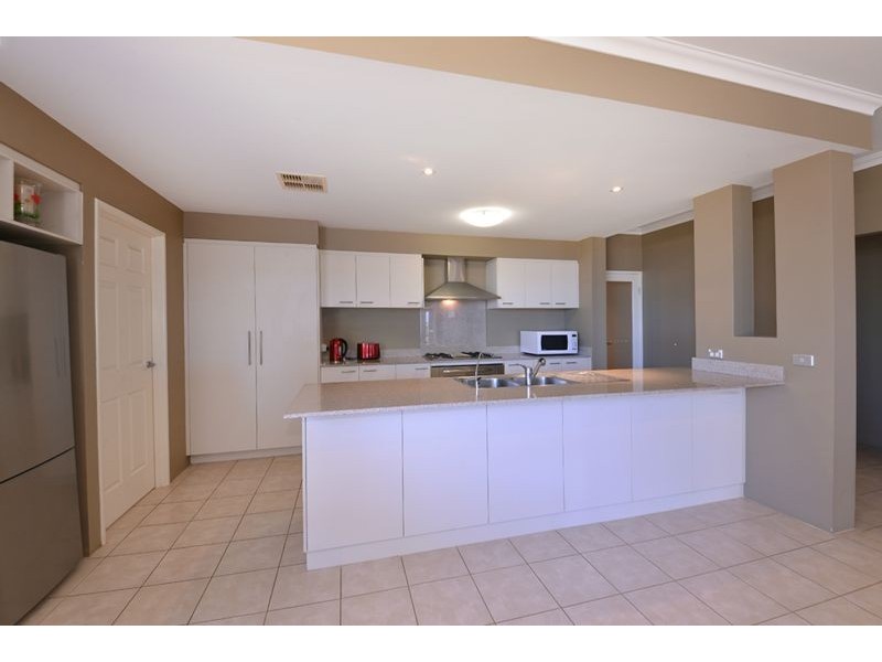 39 Messina Drive, Sinagra WA 6065