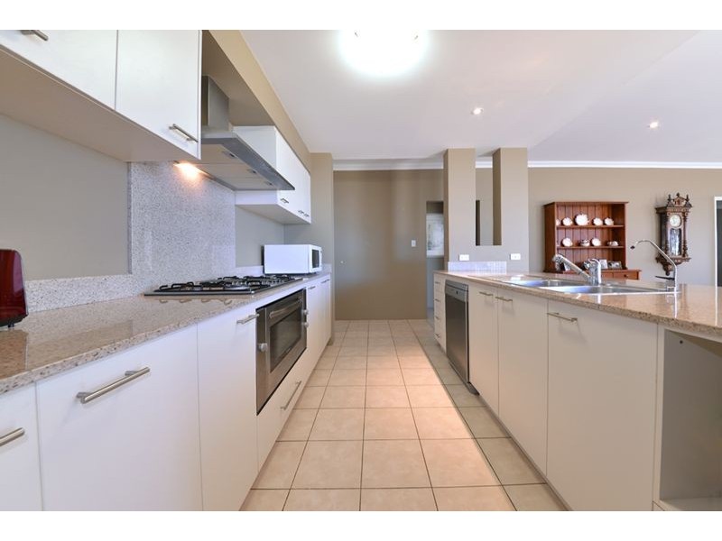 39 Messina Drive, Sinagra WA 6065