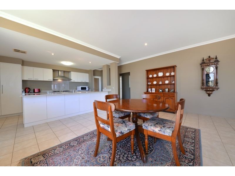 39 Messina Drive, Sinagra WA 6065