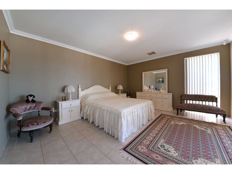 39 Messina Drive, Sinagra WA 6065