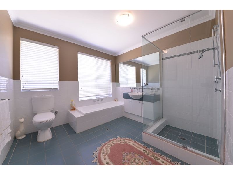 39 Messina Drive, Sinagra WA 6065