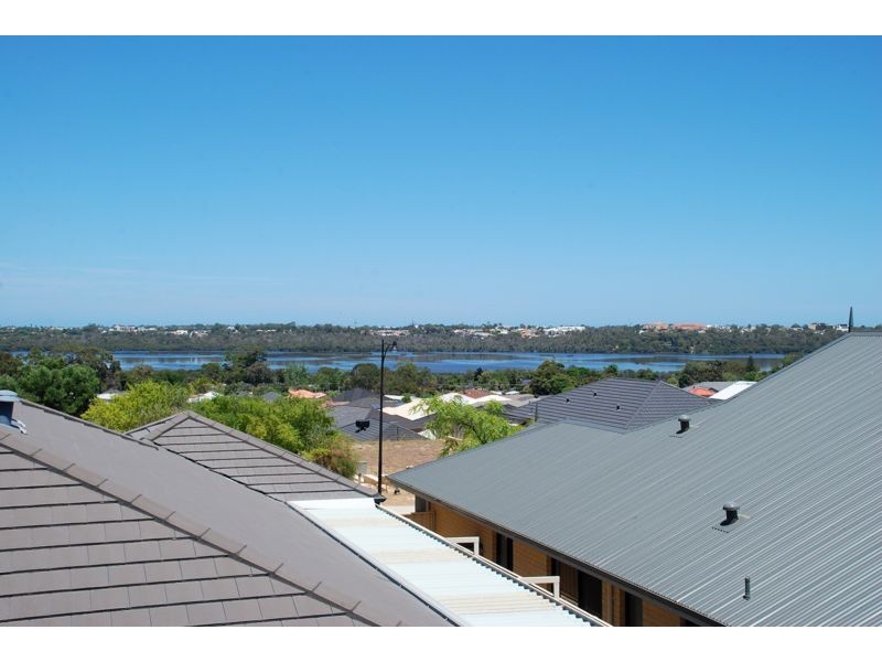 39 Messina Drive, Sinagra WA 6065