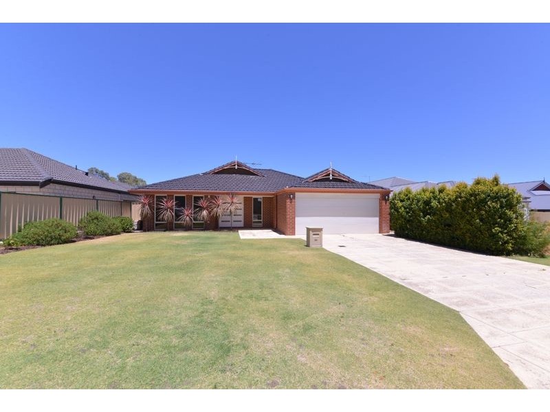 39 Messina Drive, Sinagra WA 6065