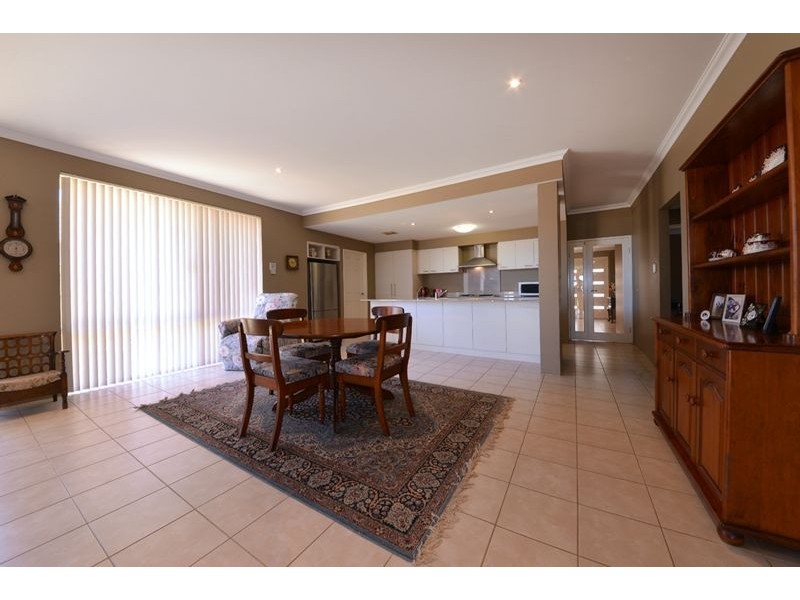 39 Messina Drive, Sinagra WA 6065