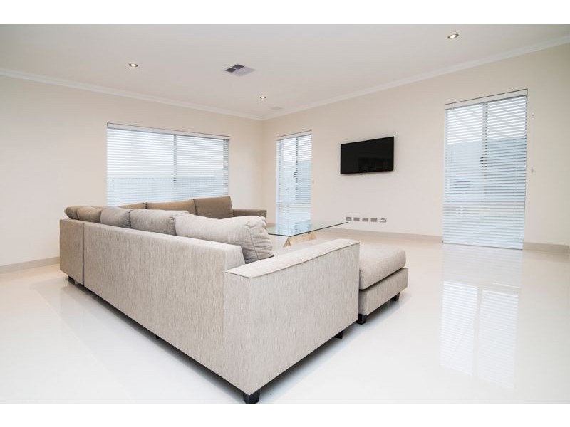 53 Myrlea Trail, Alkimos WA 6038