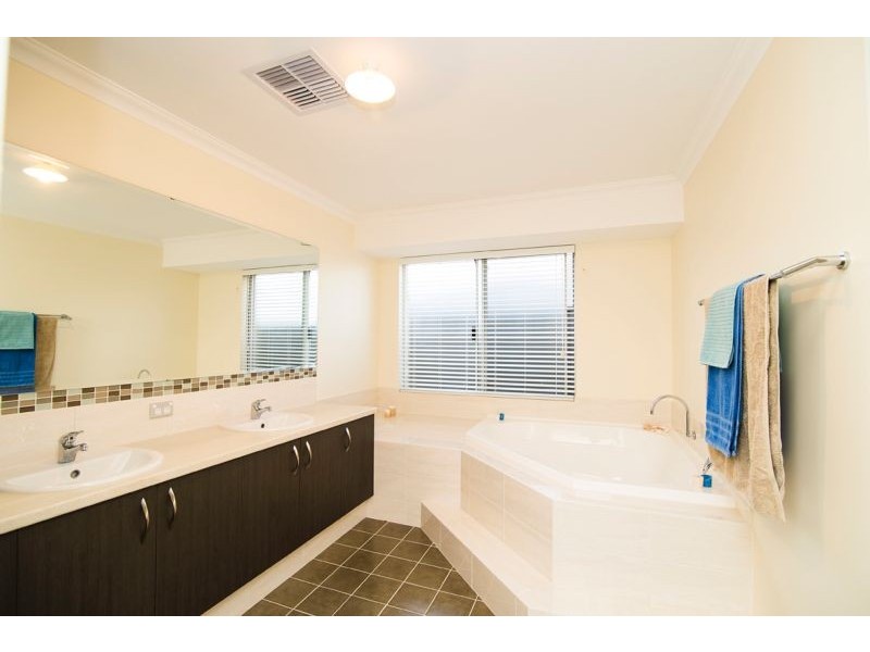 53 Myrlea Trail, Alkimos WA 6038