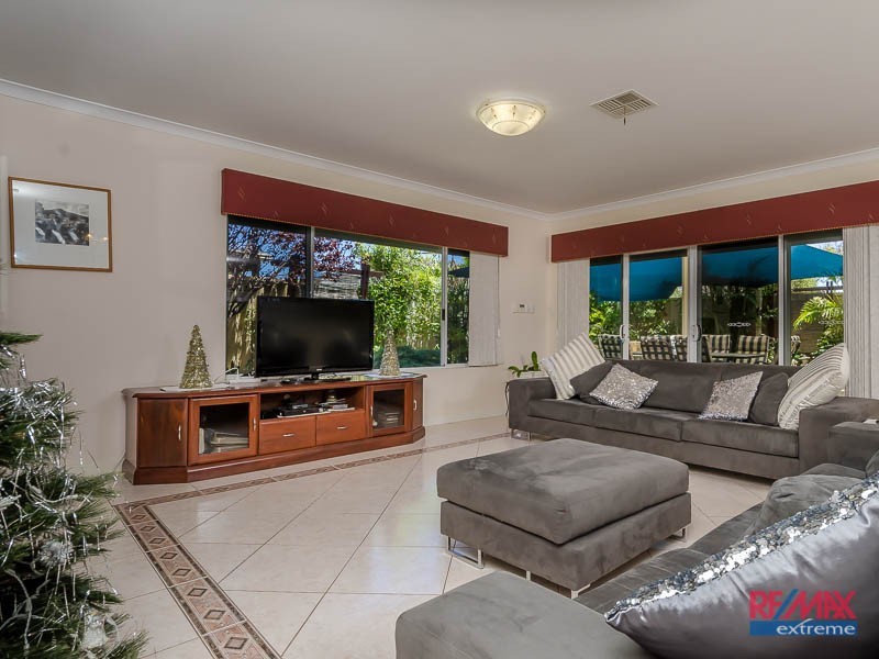 7 Warnford Street, Butler WA 6036