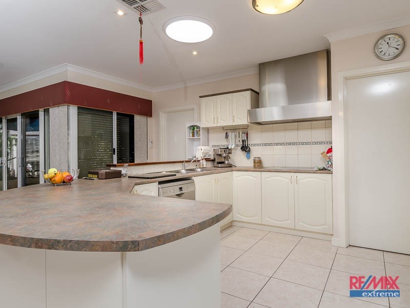 7 Warnford Street, Butler WA 6036