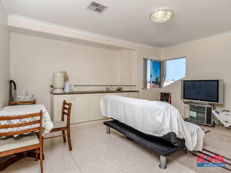 7 Warnford Street, Butler WA 6036