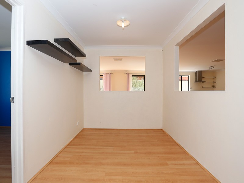 10 Cyandra Loop, Banksia Grove WA 6031