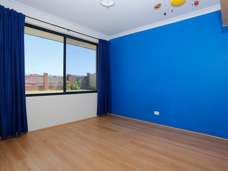 10 Cyandra Loop, Banksia Grove WA 6031