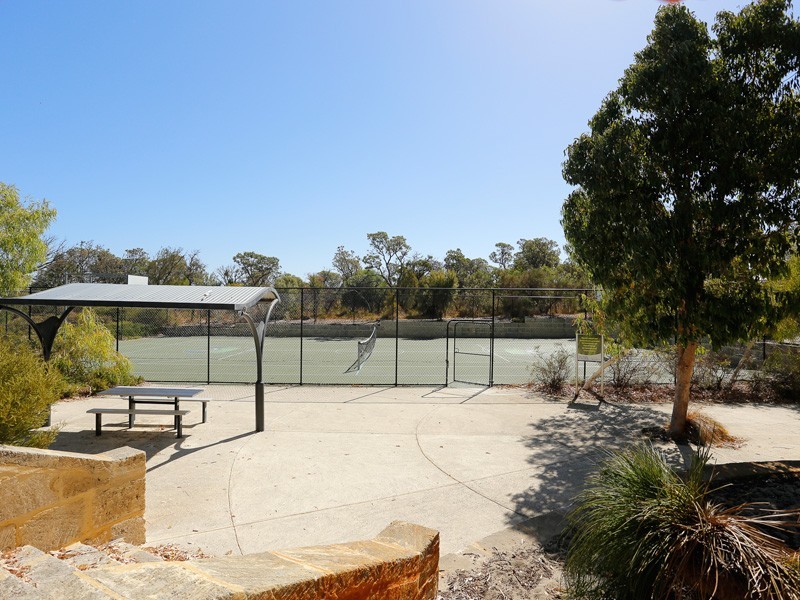 10 Cyandra Loop, Banksia Grove WA 6031