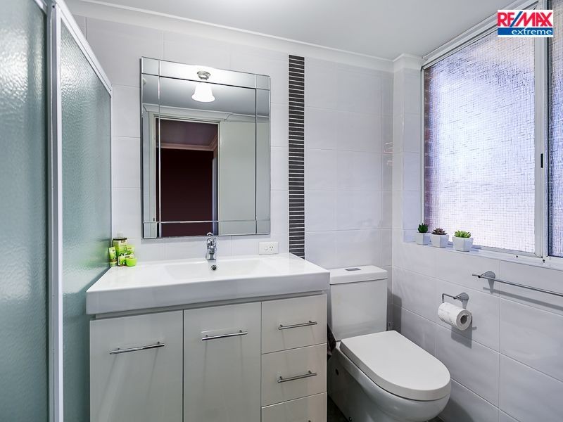 5 Mitra Court, Mullaloo WA 6027