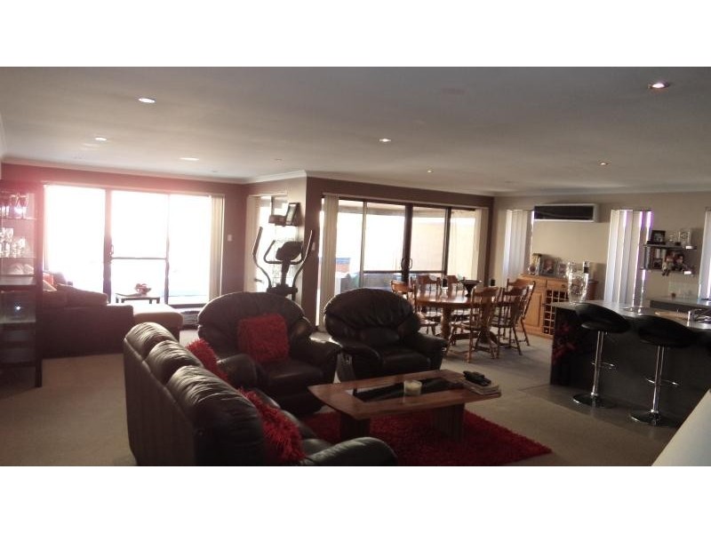 68 Chattanooga, Clarkson WA 6030