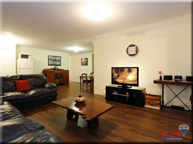 18 Amersham Crescent, Butler WA 6036