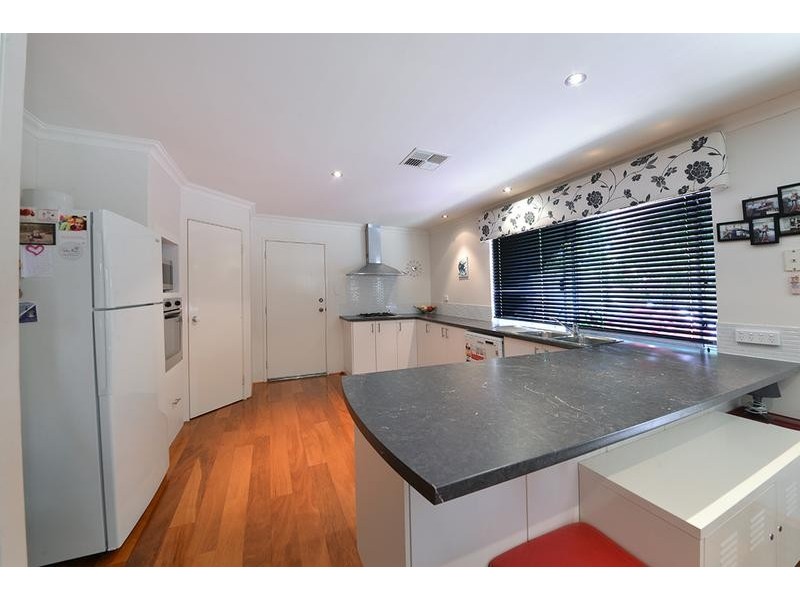 20 Grallina Way, Tapping WA 6065