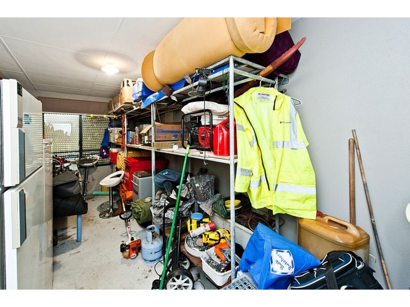 6 Kent Road, Marangaroo WA 6064