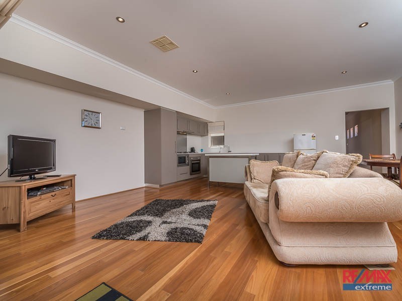 12c Marchwood Blvd, Butler WA 6036