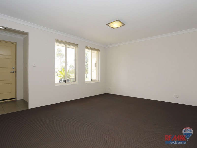 21 Bonvin Gardens, Tapping WA 6065