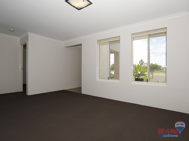 21 Bonvin Gardens, Tapping WA 6065