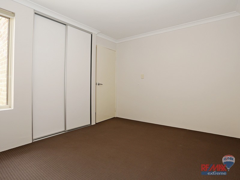 21 Bonvin Gardens, Tapping WA 6065