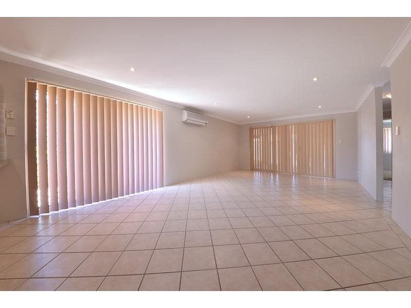 156 St Stephens Crescent, Tapping WA 6065