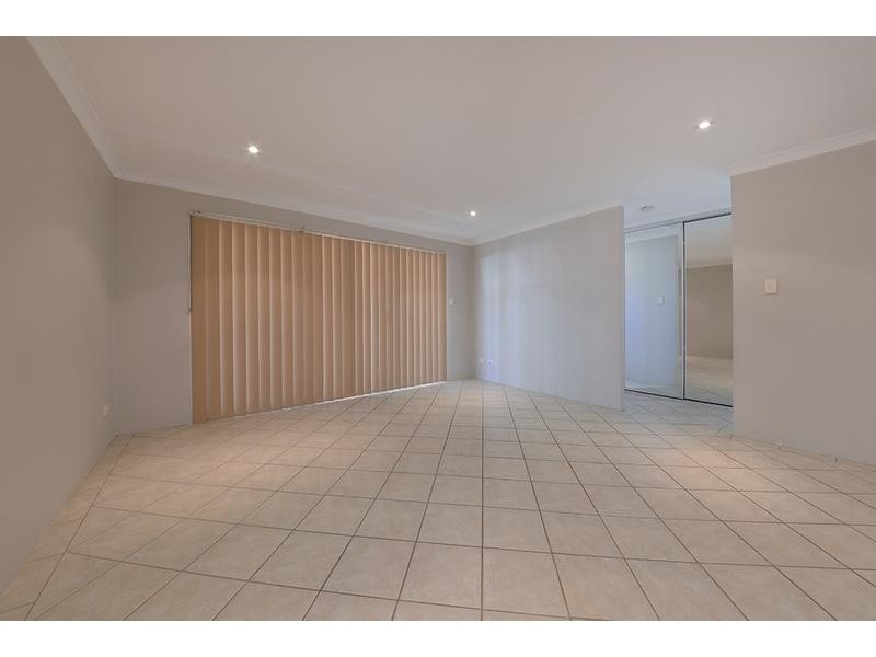 156 St Stephens Crescent, Tapping WA 6065