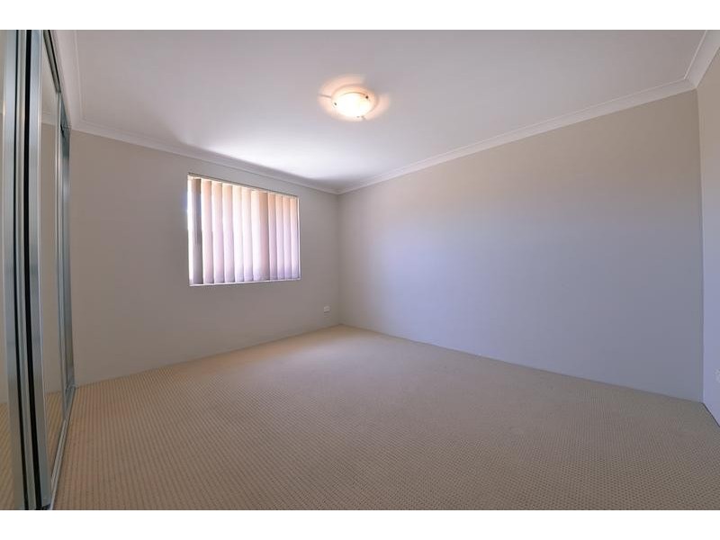 156 St Stephens Crescent, Tapping WA 6065