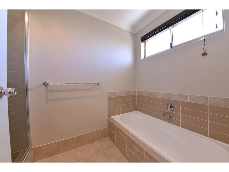 156 St Stephens Crescent, Tapping WA 6065