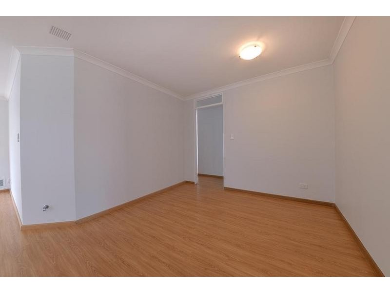 12 Mangrove Circuit, Banksia Grove WA 6031