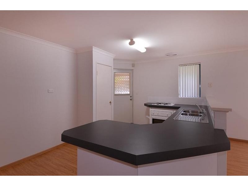 12 Mangrove Circuit, Banksia Grove WA 6031