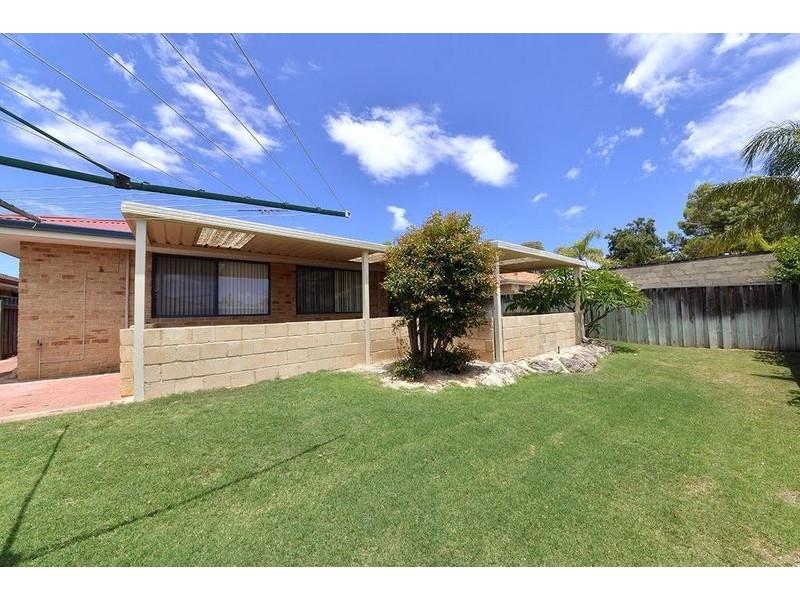 12 Mangrove Circuit, Banksia Grove WA 6031