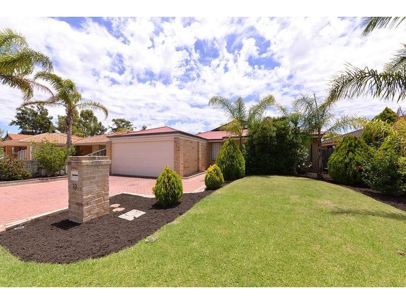 12 Mangrove Circuit, Banksia Grove WA 6031