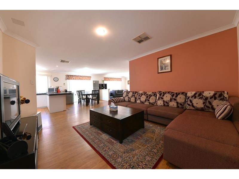 18 Gausson Turn, Ashby WA 6065