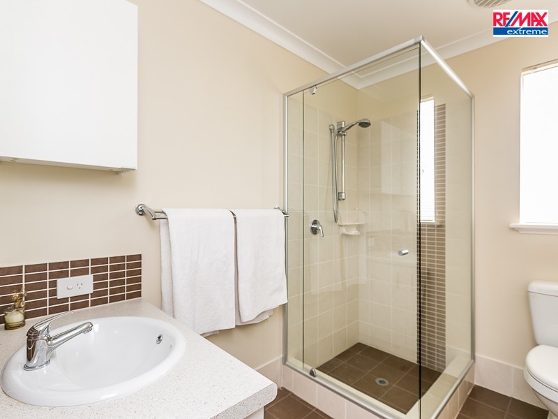 20A Twickenham Drive, Kingsley WA 6026