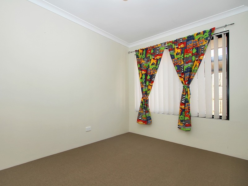 15 Savona Grove, Mindarie WA 6030