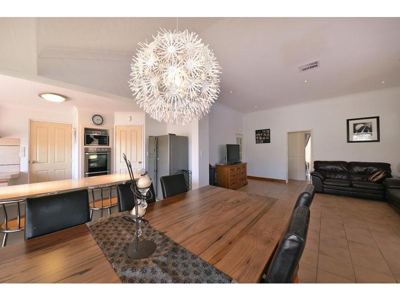 12 Whitecliffe, Iluka WA 6028