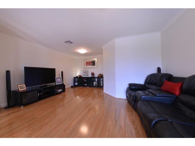 12 Whitecliffe, Iluka WA 6028